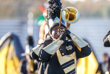  Fanfare features marching band performances