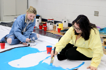 Highland students create tifo for soccer game