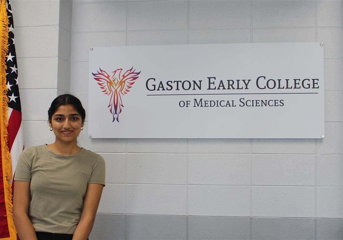 Early College student aspires to become a surgeon  