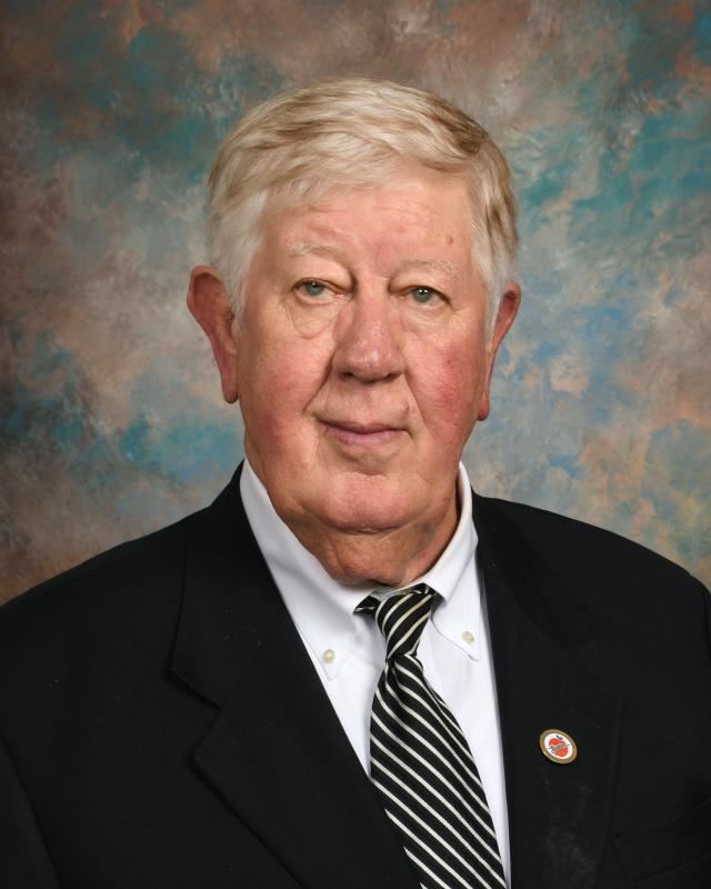A photo of Board of Education member Lee Dedmon.