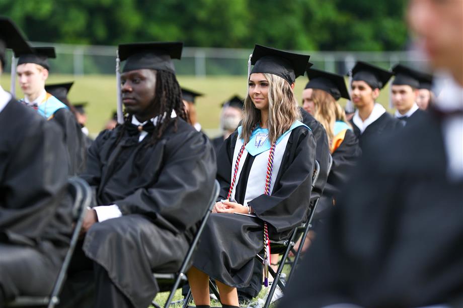 Graduation 2021 / Forestview High School - Class of 2021