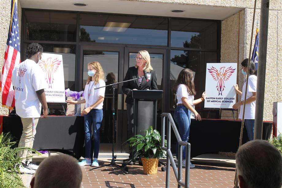 Gaston Early College of Medical Sciences Ribbon Cutting