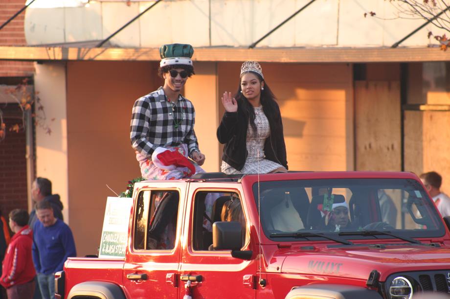 Ashbrook High School Homecoming King and Queen, Gastonia Parade