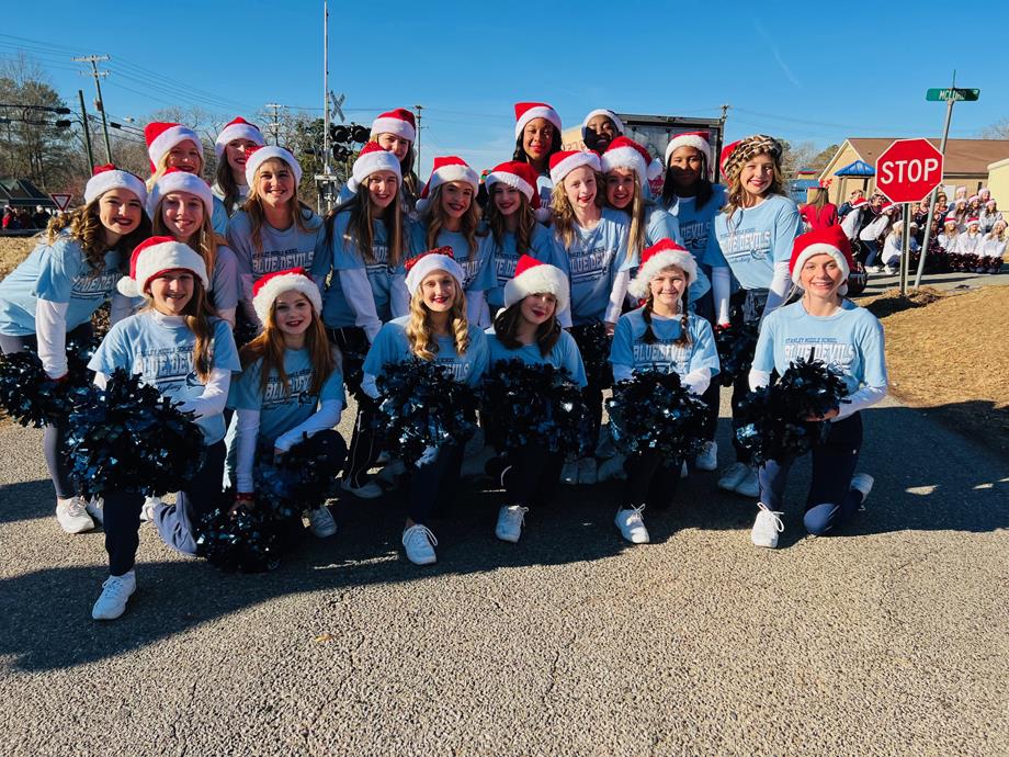 Stanley Middle School Cheerleaders, Stanley Parade